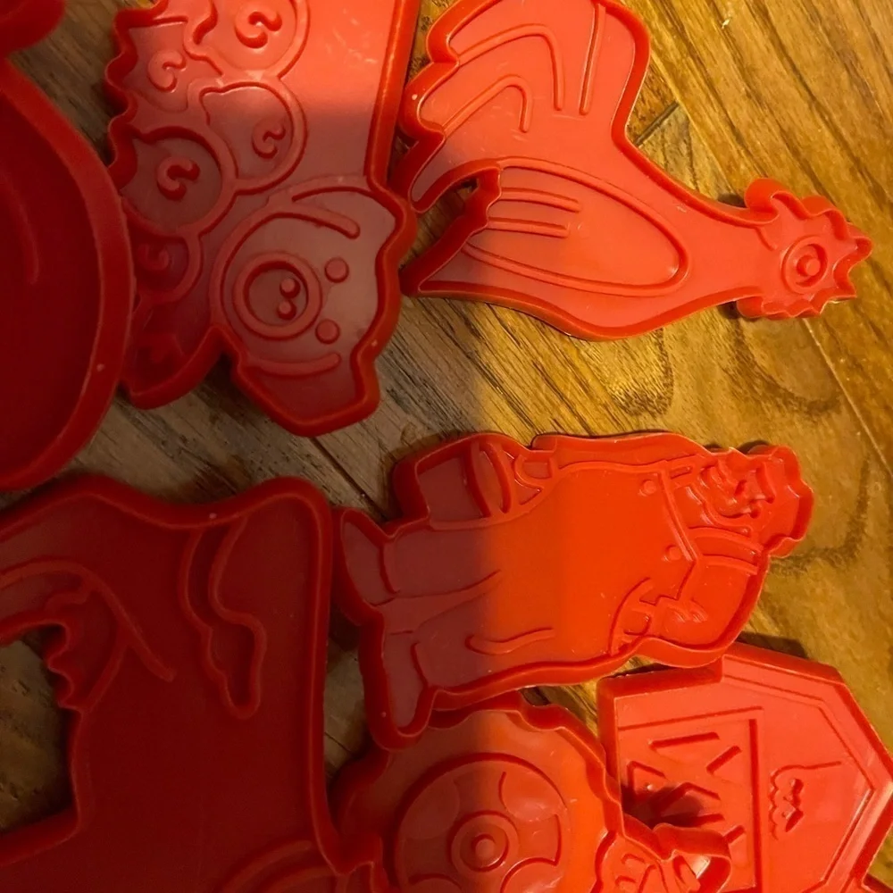 Chilton Old McDonald's Farm 11 Red Cookie Cutters..Old Mac Donald, Barn, Rooster
